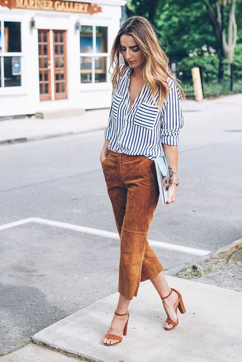 Stylish Summer Work Outfits for Women Brown Pants Outfit, Simple Work Outfits, Casual Work Attire, Spring Work Outfits, Chic Summer Outfits, Style Blazer, Outfits 2017, Summer Work Outfits, Brown Pants