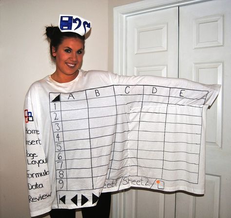 My Halloween DIY Costume! Microsoft Excel! Office friendly and very easy! Spreadsheet Halloween Costume, Office Supplies Costume, Object Halloween Costumes, Spreadsheet Costume, Office Customes Halloween, Halloween Office Costumes, Halloween Costumes Office, Office Friendly Halloween Costumes, Calculator Costume