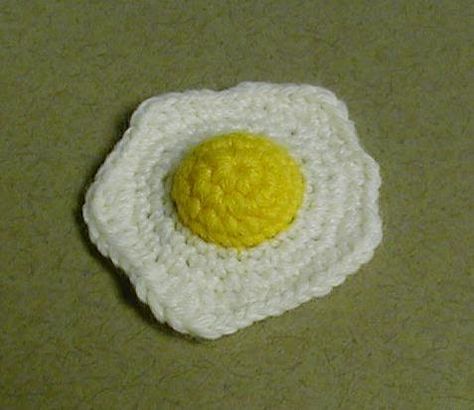 Crocheted Food, Knitted Food, Sewing Animals, Crochet Egg, Amigurumi Food, Food Crochet, Crochet Stuffies, Egg Food, Stuff Toys