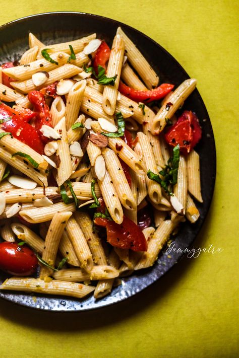 Easy Summer Pasta with Cherry Tomatoes and Toasted Almonds — Yummy Yatra Pasta With Almonds, Easy Summer Pasta, Pasta With Cherry Tomatoes, Tomato Basil Pasta, Cherry Tomato Pasta, Dried Basil, Drying Pasta, Toasted Almonds, Tomato Basil