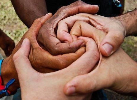 Circle of Unity~ People Holding Hands, Hand Tricks, Leader In Me, Hands Together, Foto Tips, We Are The World, Foto Art, People Of The World, A Circle