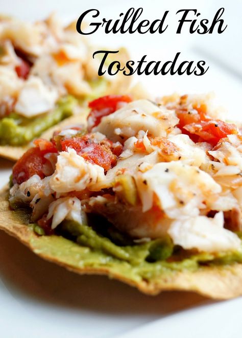 Grilled Fish Tostadas, 21 Day Fix Recipe Fish Tostadas, Halloumi Burger, Healthy Grilled, 21 Day Fix Diet, Beachbody Recipes, Easy Fish Recipes, Eating Light, 21 Day Fix Meals, Healthy Grilling