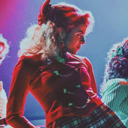 Heathers The Musical Widgets, Heather Holloway Icon, Jessica Keenan Wynn As Heather Chandler, Heathers Pfp Musical, Mitski Painting, Heather Chandler Pfp, Heathers Chandler, Heather Chandler Musical, Heathers The Musical Aesthetic