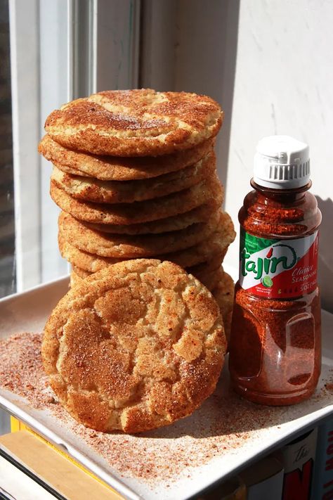 Sampalok Tajín Snickerdoodles Tajin Recipes, Cookie Cookbook, Mexican Snacks, Healthy Cookie Recipes, Asian Desserts, Snickerdoodles, Cookies Ingredients, Mexican Dishes, Yummy Foods