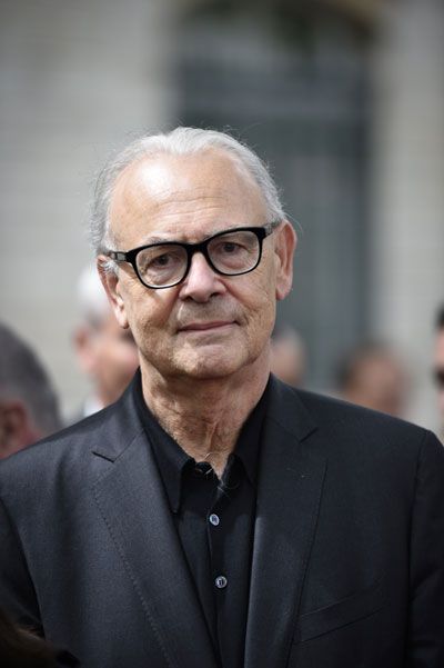 Patrick Modiano, Short Novels, Nobel Prize In Literature, Flying Ace, Half Life, Quick Reads, Nobel Prize, Memoirs, The Streets