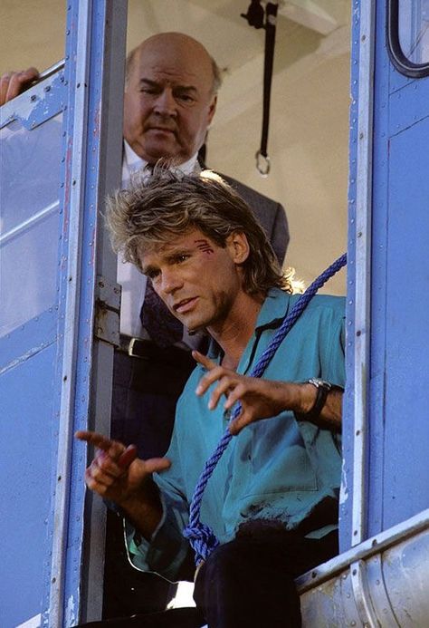 MacGyver Macgyver 1985, Macgyver Richard Dean Anderson, Spiderman Painting, Angus Macgyver, Richard Dean Anderson, Fantasy Tv, Abc Photo, Good Photos, Stargate Sg1