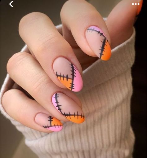 Pumpkin Halloween Nails, Halloween Almond Nails, Short Halloween Nails, Cut Dog Nails, Fun Halloween Nails, Holloween Nails, Witchy Nails, Stitch Halloween, Halloween Acrylic Nails