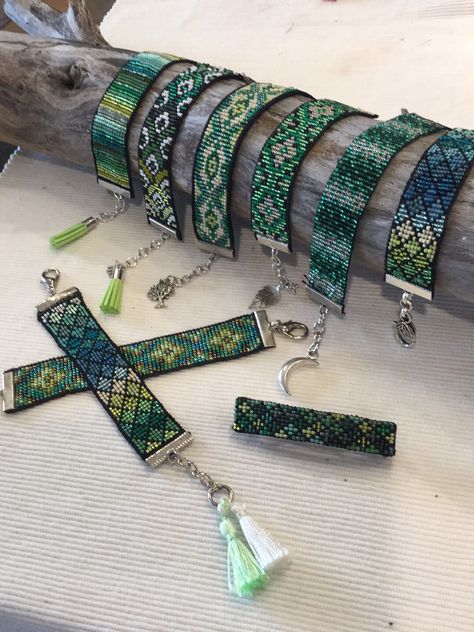 Bead Loom Designs, Loom Jewelry, Beading Jewelery, Green With Envy, Bead Weaving Patterns, Bead Loom Bracelets, Handmade Jewelry Tutorials, Beaded Jewelry Designs, Bead Embroidery Jewelry