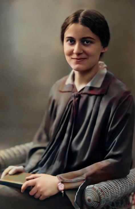 Saint Edith Stein, St Edith Stein, Santa Bernadette, What Is Healing, Edith Stein, Santi Cattolici, Saint Teresa, St Therese Of Lisieux, Thérèse Of Lisieux