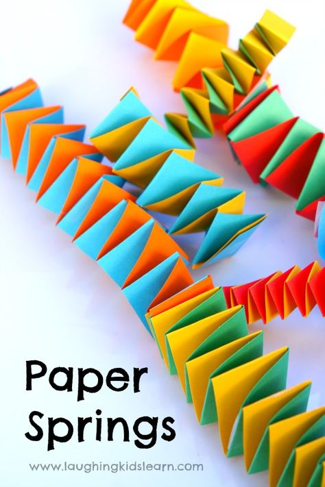 How to make Paper Springs for fine motor development and as a fun activity to do at home, school or on camp Crafts Ages 5-10, Stem With Paper, Paper Strip Crafts, Crafts For 5th Graders, Paper Folding For Kids, Construction Paper Crafts For Kids, Kids Paper Crafts, Easy Paper Crafts For Kids, Karneval Diy