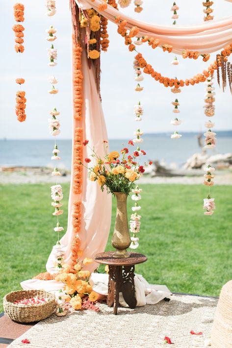 Indian Wedding Arch Ideas, Intimate Indian Wedding Decor, Colourful Indian Wedding Decor, Maiyaan Ceremony Decor, Indian Inspired Wedding Decor, Hindu American Wedding, Whimsical Indian Wedding, Indian American Wedding Fusion Decor, Indian Wedding Ceremony Decor