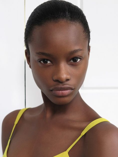 Mayowa Nicholas (Elite London) Mayowa Nicholas, Dark Skin Models, Dynamic Lighting, Nice Lips, Color Analysis, Unique Beauty, Attractive People, Amazing Women, Mood Board