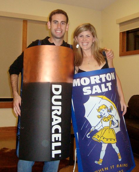 Assault and battery. | Hilariously Clever Halloween Costumes Sibling Halloween Costumes, Punny Halloween Costumes, Most Creative Halloween Costumes, Clever Costumes, Funny Couple Halloween Costumes, Themed Halloween Costumes, Clever Halloween, Clever Halloween Costumes, Hallowen Costume