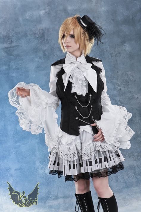 Lilac Dress Outfit, Vkei Outfits, V Kei, Kei Outfits, Visual Kei Outfits, Dark Edgy Fashion, Visual Kei Fashion, Japanese Punk, Model Clothes