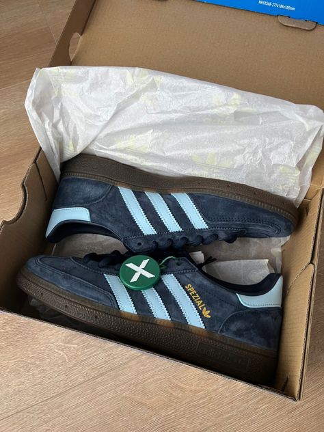 Adidas Navy Blue Sneakers, Dark Blue Samba, Light Blue Samba, Adidas Samba Navy Blue, Samba Navy Blue, Blue Samba Adidas Outfit, Blue Sambas Adidas, Adidas Spezial Blue Outfit, Navy Sambas