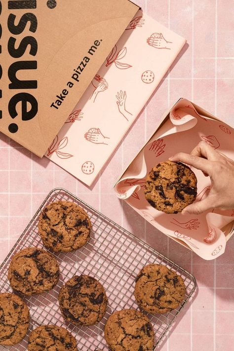 Cookie Packaging Design, Food Photography Cake, Levain Cookies, Bake Sale Packaging, Packaging Design Ideas, Cookies Branding, Pastry Design, Cake Branding, Business Branding Inspiration