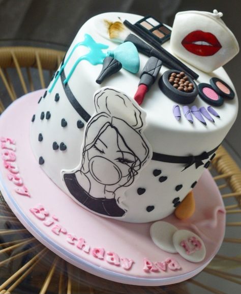 Birthday Cake For 13, Birthday Cakes For 13, 13 Year Girl, Makeup Cake, Up Cake, Make Up Cake, Sleepover Party, My Self, Birthday Girl