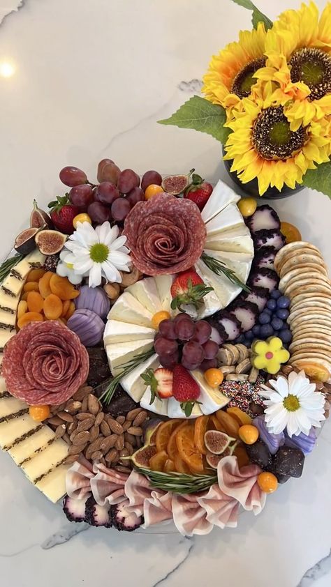 Jenny Weinstock/ Just Jennys Boards | Happy Fathers Day 👨 to all the amazing dads! Enjoy this beautiful day and celebrate 🎉 your favorite 🤩 fathers! ♥️♥️ #cheese #cheeseboard… | Instagram Fathers Day Charcuterie Board, Party Hardy, Charcuterie Inspiration, Friends Love, Charcuterie Boards, Board Ideas, Charcuterie Board, Happy Father, Happy Fathers Day