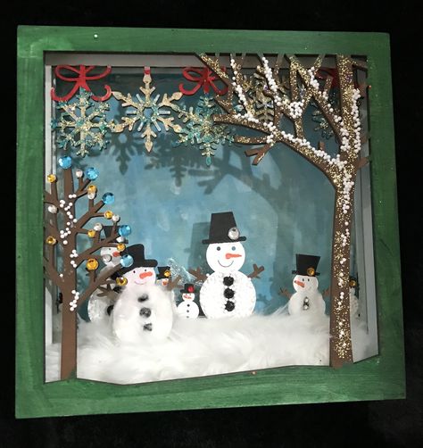 Christmas Diarama Ideas Kids, Xmas Diorama, Winter Diorama, Christmas Diorama, Cardboard Box Crafts, Creative Food Art, Winter Woodland, Holiday Crafts Christmas, Assemblage Art