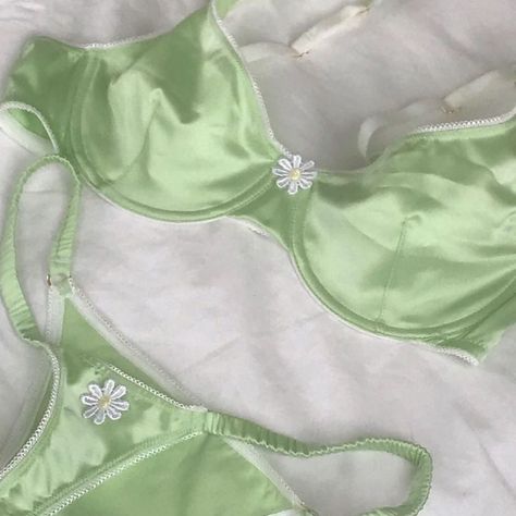 Lingerie Aesthetic, Extra Clothes, Green Lingerie, Green Clothing, Pretty Bras, Clothing Aesthetic, Cute Bras, Cute Lingerie, Character Inspo