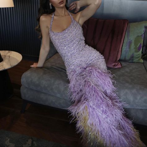 Annika Volkov King Feather Prom Dresses, Feather Prom Dress, Good Dress, Women Party Dress, Dress Comfortable, Dress Mermaid, Best Designers, Most Beautiful Dresses, Mermaid Evening Dresses