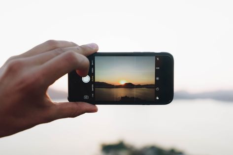 Camera phone photography is everywhere. So here are 9 tips, 5 editing apps and 7 tutorials to ensure you master the craft. Social Media Hashtags, Cell Phone Bill, Monthly Bills, Phone Bill, Iphone Video, Iphone Pictures, Hand Pictures, Smartphone Photography, Take Better Photos