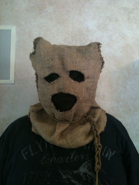 Burlap Mask, Scarecrow Mask, Horror Halloween Costumes, Mask Drawing, Creepy Images, Mask Tutorial, Scary Halloween Costumes, Cover Art Design, Very Scary