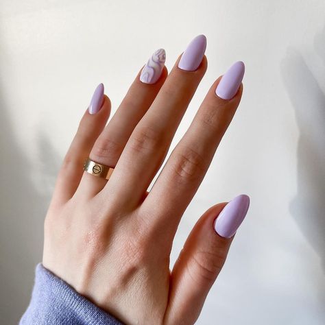 Lavender Square Nail Designs, Short Oval Purple Nails, Lavender Haze Nails, Light Purple Wedding, Light Purple Nails, Girly Acrylic, Graduation Nails, Lavender Nails, Girly Acrylic Nails