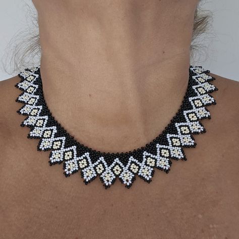 Beautiful Handmade Beaded Necklace Made By Indigenous Women In Saraguro Ecuador Lightweight Beautiful Colors Handmade Beaded Necklace, Heart Choker Necklace, Indigenous Women, Beading Netting, Layered Necklaces Silver, Sunflower Necklace, Heart Choker, Necklace Patterns, Handmade Beaded Necklaces