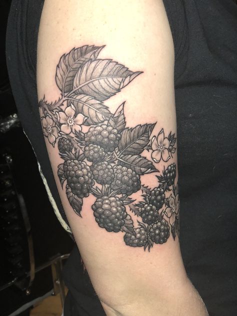 Blackberry Tattoo Black And White, Nature Sleeves, Blackberry Tattoo, Blackberry Bush, Branch Tattoo, Elements Tattoo, Berry Bushes, Sleeve Ideas, Sleeves Ideas