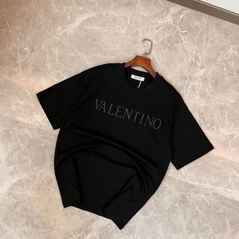 Luxury Designer Logo T-shirt For Men, Valentino Hoodie, Dior Men Tshirt, Luxury Monogram Print T-shirt For Men, Valentino Tshirt, Creative T Shirt Design, Graphic Design Fun, Food Obsession, Brand Names