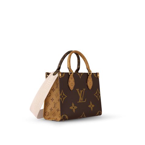 Both fashionable and functional, this OnTheGo PM tote is an ideal everyday companion. Made from a mix of Monogram and Monogram Reverse canvas with the on-trend Giant pattern, it is fitted with Toron handles and a signature woven jacquard strap in contrasting crème beige. The detachable coin purse is perfect for storing change or tiny treasures. Louis Vuitton Taschen, Sac Louis Vuitton, Pm Monogram, Louis Vuitton Totes, Monogram Tote Bags, Monogram Tote, Brown Bags, Designer Style, Vuitton Bag