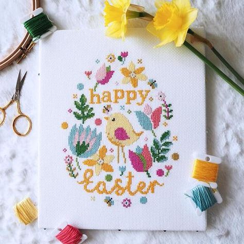 Spring Cross Stitch Patterns, Cross Stitch Easter, Spring Cross Stitch, Easter Cross Stitch, Stitch Easter, Easter Craft Projects, Cross Stitch Pattern Maker, Cross Stitch Tutorial, Hama Bead