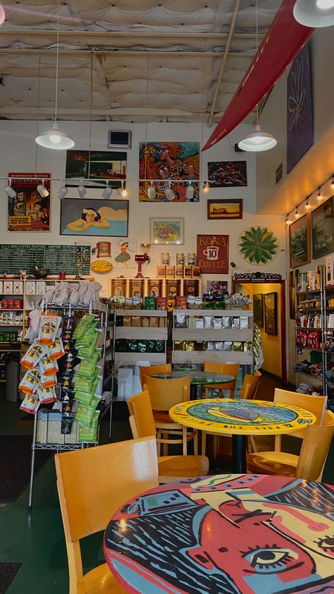 Hawaii Maui coffee shop cafe interior design modern interior colourful design cafe aesthetic modern drsign aesthetic Hawaiian Restaurant Interior, Hawaii Restaurant Aesthetic, Hawaii Coffee Shop, Hawaiian Coffee Shop, Surf Restaurant, Hawaii Cafe, Hawaiian Cafe, Surf Cafe, Gift Shop Interiors