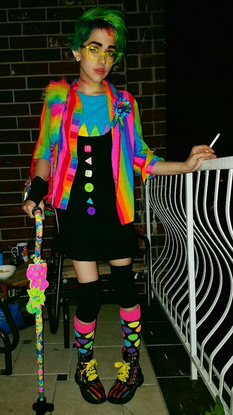 Clownpunk Fashion, Rainbow Outfit Ideas, Clown Punk, Clowncore Fashion, Clowncore Outfit, Colorful Punk, Carnival Clown, Clown Core, Clown Girl