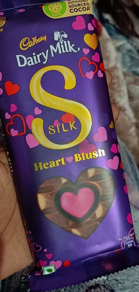 Cadbury Snap, Chocolate Love Quotes, Chocolate Snap, 1000 Peso Bill Philippines, Ancient Egypt Projects, Instagram Black Theme, Snap Streaks, Anime Eye Makeup, Chocolate Pictures