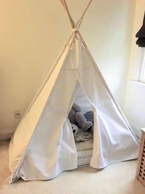 How to Make a Toddler Teepee Bed Diy Teepee Bed, Toddler Teepee Bed, Toddler Bed Diy, Toddler Teepee, Diy Toddler Bed, Toddler Bed Boy, Refurbishing Furniture, Diy Teepee, Teepee Bed