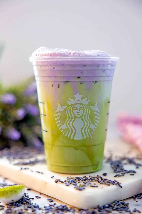 Starbucks Teas Drinks, Cold Summer Drinks, Starbucks Matcha Green Tea, Matcha Latte Starbucks, Coffee Shack, Matcha Starbucks, Lavender Drink, Matcha Drink Recipes, Mango Iced Tea