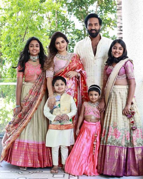 Dress For Family Function, Celebrity Diwali Outfit, Family Matching Outfits Indian Wedding, Family Matching Outfits Indian, Pink Paithani Saree, Viranica Manchu, Pink Paithani, Indian Wedding Bridesmaids, Pattu Dress