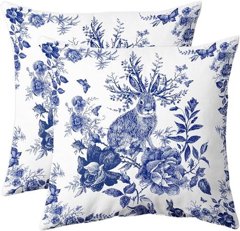 Blue Chinoiserie Decor, Chinoiserie Pillow Covers, Chinoiserie Pillows, Chinoiserie Pillow, Traditional Design Living Room, French Country Blue, Blue And White Living Room, Navy Blue Living Room, Lounge Interiors