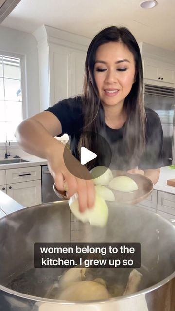 My Nguyen on Instagram: "Can’t believe we’re one month away from my cookbook release! Comment Cookbook and I’ll DM you a direct link to order “Healthy My Way.” Chicken Pho is one of my most viral recipes I’ve shared and a dinner that’s on rotation weekly in our home. It’s very special to me so when shooting my new cookbook “Healthy My Way” I knew I wanted it to be on the cover. #cookbook #chickenpho #recipevideo #vietnameserecipes #dinnerideas" Vietnamese Pho Soup Recipe Chicken, Pho Soup Recipe Chicken, Authentic Wonton Soup, Pho Soup Recipe Easy, Pho Recipe Easy, Healthy Pho, Vietnamese Pho Soup Recipe, Pho Recipes, Shrimp Pho