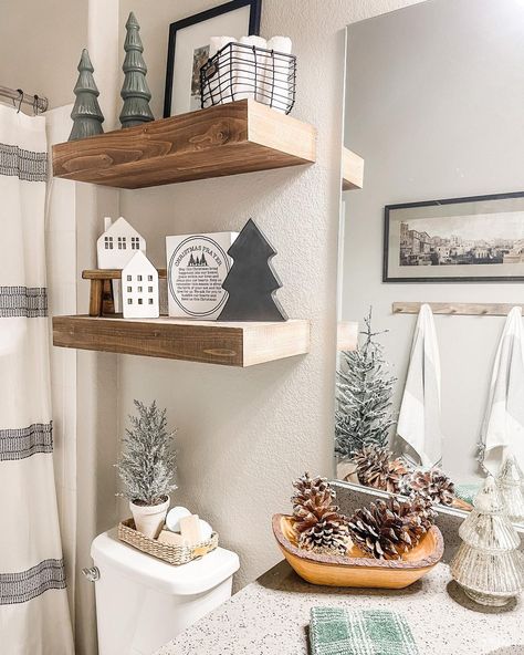 Half Bathroom Christmas Decor, Christmas Decor Ideas Shelves, Christmas Decor Ideas Restroom, Floating Shelves Christmas Decor, Restroom Christmas Decor, Christmas Bathroom Shelf Decor, Christmas Decor Ideas For Shelves, Winter Restroom Decor, Minimal Christmas Bathroom Decor