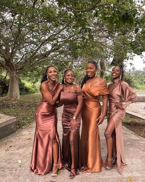 Brown Wedding Themes, Black Quince, Brown Bridesmaid Dresses, Dresses Quince, Blue Quince, Quince Dresses Pink, Boda Mexicana, Brown Dresses, Dresses Quinceanera