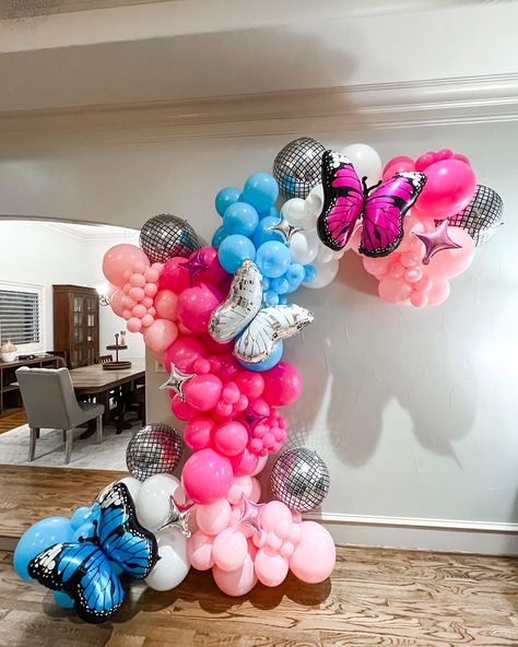 Butterfly Balloon Garland Backdrop, 2000s Balloon Garland, Y2k Balloon Garland, Disco Ball Balloon Garland, Disco Balloon Garland, Disco Butterfly, Butterfly Balloon Garland, Dolly Party, Birthday Setup