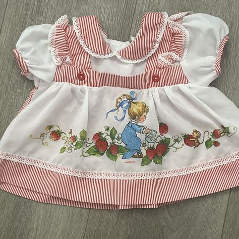 Morgan Inc vintage baby dress So adorable and in excellent condition  Size 9 months Vintage Baby Girl Outfits, Vintage Baby Outfits, Baby Clothes Vintage, Vintage Baby Girl Clothes, Vintage Baby Toys, Vintage Baby Dress, Vintage Baby Dresses, Morgan Dress, Sewing Baby Clothes