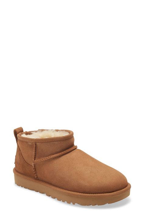 Classic Boots Woman, Expensive Outfits, Ugg Ultra Mini, Clothing Board, Ugg Boot, Chelsea Boot Women, Classic Ugg Boots, Ugg Mini, Black Santa