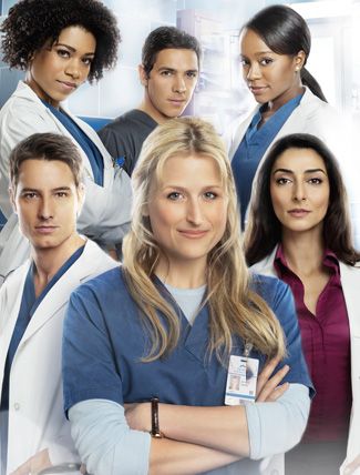 Emily Owens, M.D. - The CW.  Love this show!! Emily Owens Md, Mamie Gummer, Taylor Cole, Awkward Girl, Great Tv Shows, Meryl Streep, Girls Show, The Cw, Grey's Anatomy