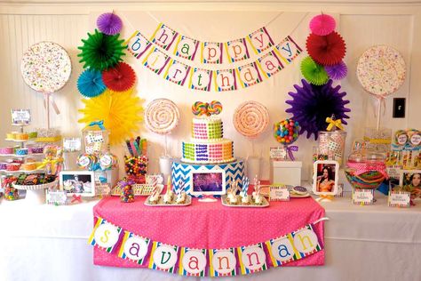 Rainbow colored dessert table at a Katy Perry birthday party! See more party planning ideas at CatchMyParty.com! California Girls Katy Perry, Birthday Katy Perry, Teen Party Themes, Katy Perry Birthday, Pinwheels Party, Lollipop Party, Girl Parties, Rock Star Party, Birthday Candy