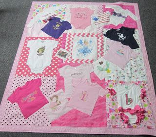 Onesie Quilt, Baby Memory Quilt, T-shirt Quilts, Baby Clothes Blanket, Colchas Quilting, Tee Shirt Quilt, Baby Quilt Tutorials, Baby Clothes Quilt, Memory Blanket