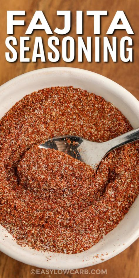 This homemade recipe for fajita seasoning will boost the flavor of so many dishes from chicken to steak. No need to rush to the store to buy seasoning, when this homemade mix can be made right at home. In this recipe, just a few spices are mixed together. Make it, sprinkle it, and taste it! #homemadefajitaseasoning #recipeforfajitaseasoning #fajitaseasoningmix #easylowcarb Keto Taco Seasoning, Homemade Chili Seasoning, Fajita Seasoning Recipe, Make Taco Seasoning, Fajita Mix, Fajita Seasoning Mix, Homemade Taco Seasoning Recipe, Homemade Fajita Seasoning, Homemade Spice Mix